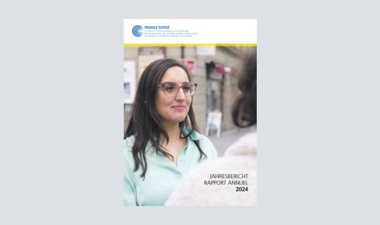 Titelseite des Jahresbericht 2024. Auf dem Bild ist eine junge Frau mit dunklen Haaren abgebildet.